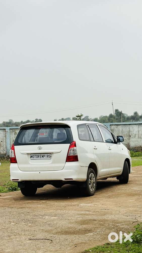 Toyota Innova 2.5 G (diesel) 8 Seater, 2016, Diesel