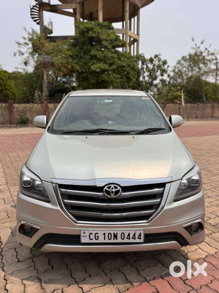 Toyota Innova 2.5 G (diesel) 8 Seater, 2013, Diesel