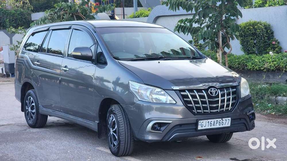 Toyota Innova 2.5 G (diesel) 8 Seater, 2011, Diesel