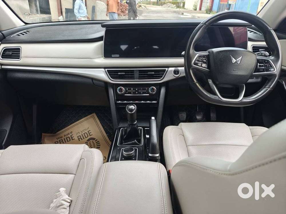 Mahindra Xuv700 2.2 Ax 7 Diesel Mt Str, 2022, Diesel