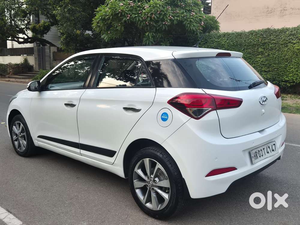 Hyundai I20 1.4 Asta (o) Crdi, 2015, Diesel