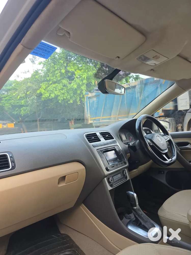 Volkswagen Vento 1.2 Highline Plus At 16 Alloy, 2016, Petrol