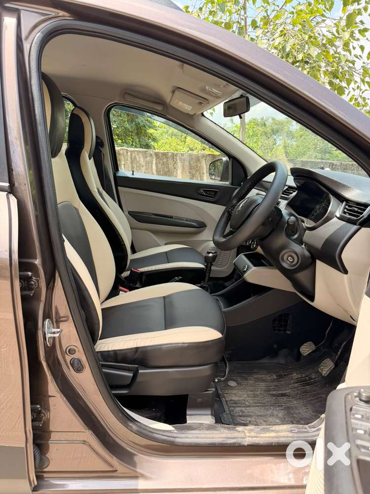 Renault Triber Rxt, 2022, Petrol