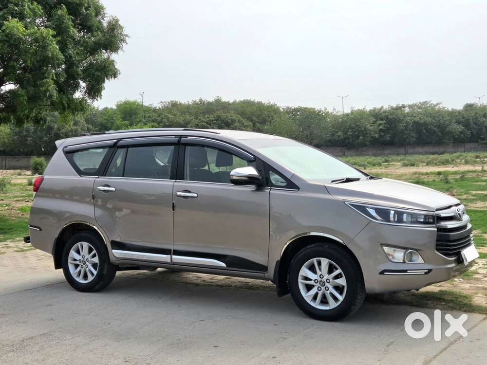 Toyota Innova Crysta 2017
