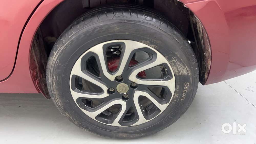 Maruti Suzuki Dzire 1.2 Vxi, 2017, Petrol
