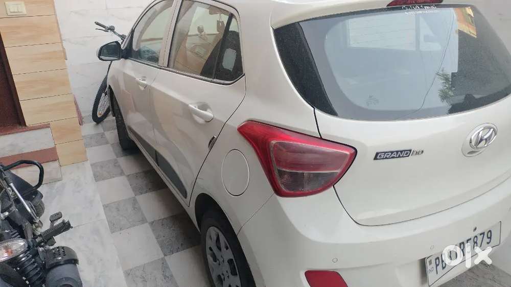 Hyundai Grand I10 2017 Diesel 110000 Km Driven