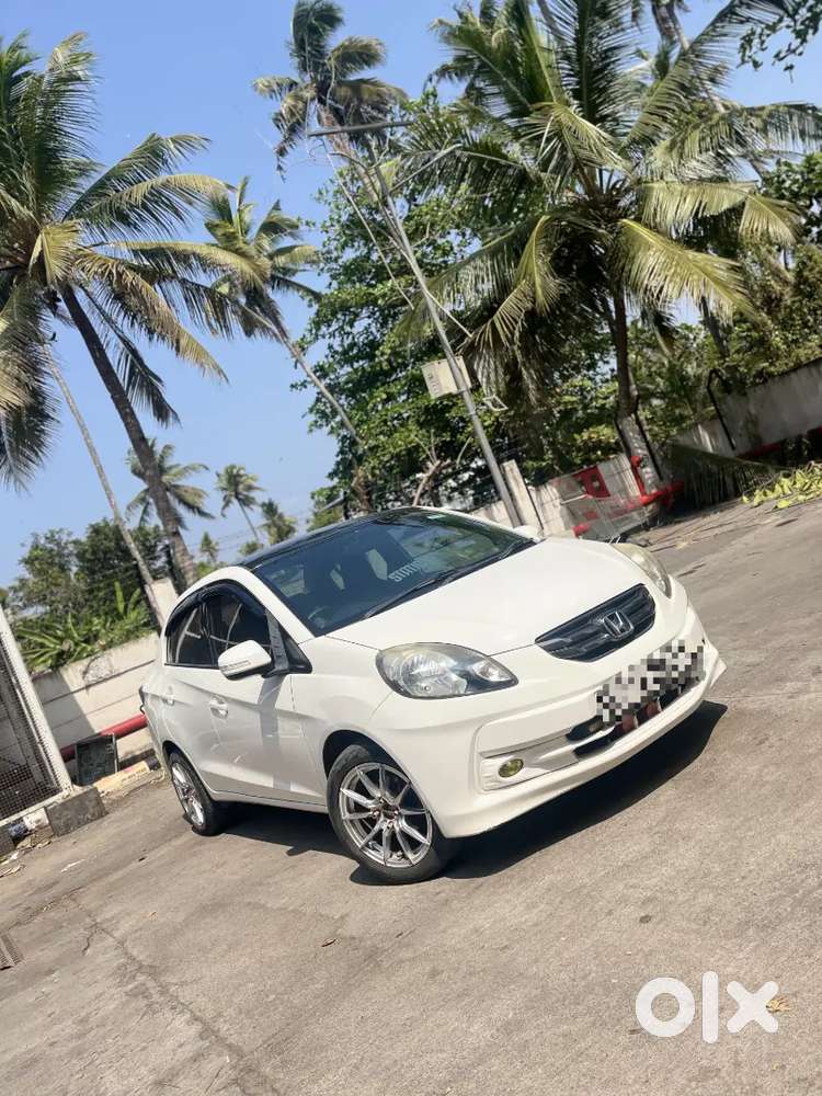Honda Amaze 2014 Petrol Well Maintained