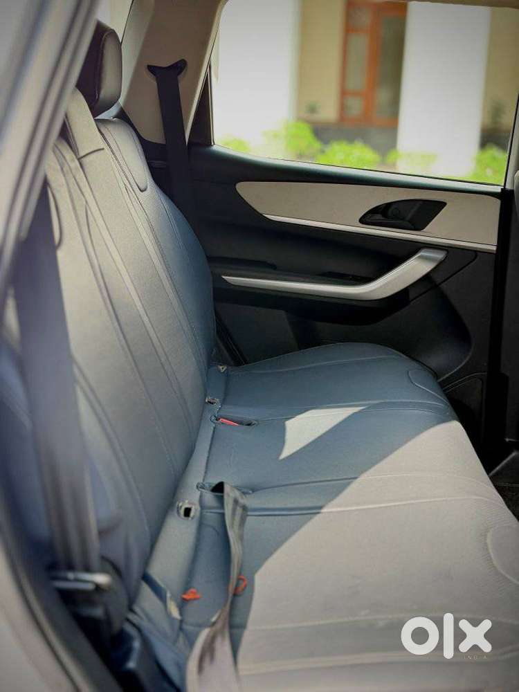 Mahindra Xuv700, 2022, Petrol