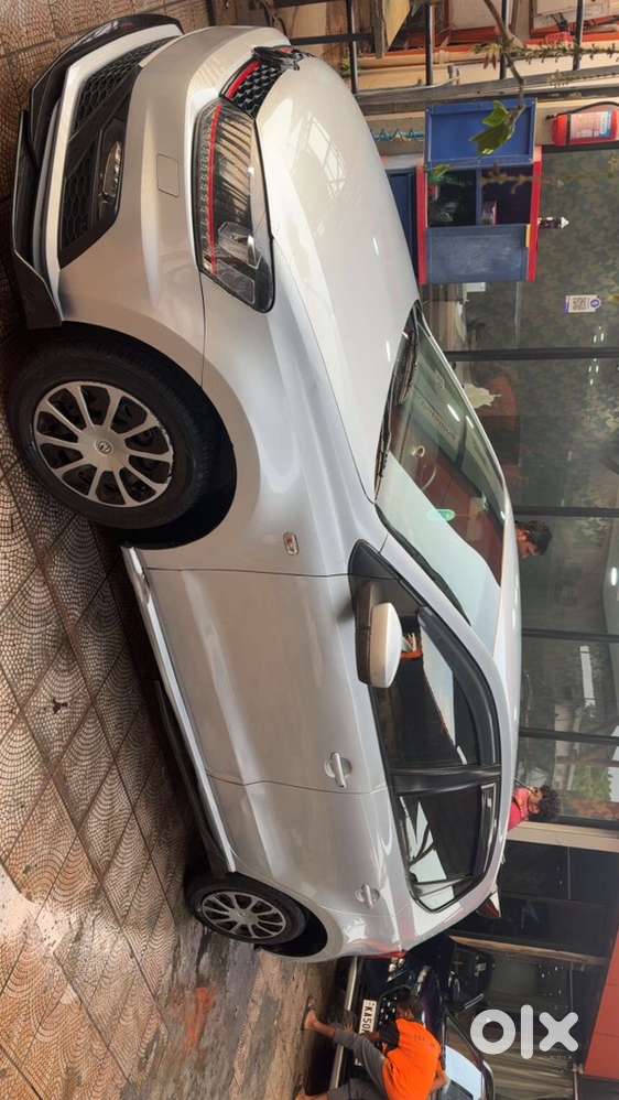 Volkswagen Polo 2012 Year