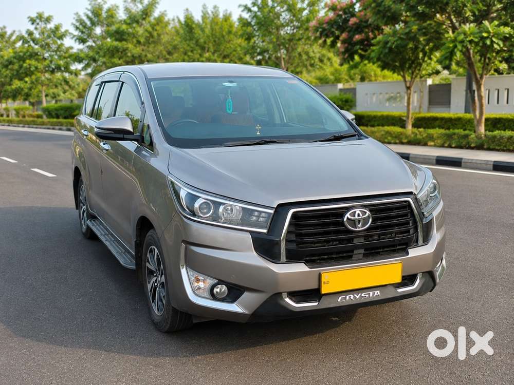 Toyota Innova Crysta Vx 2025