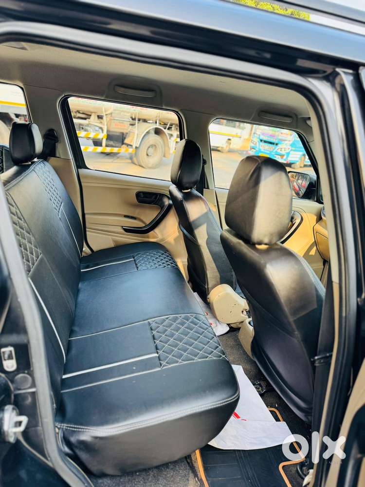 Mahindra Tuv 300 T6, 2018, Diesel