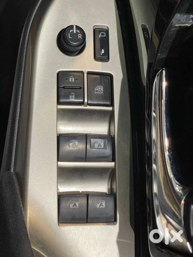 Toyota Innova Crysta 2.4 V 8 Str, 2020, Diesel