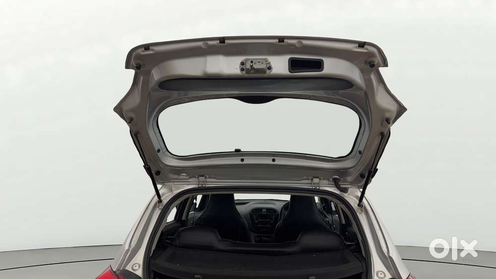 Tata Tiago 1.2 Revotron Xta, 2018, Petrol