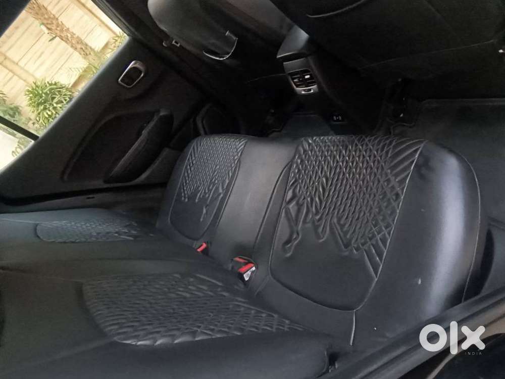 Hyundai Venue S(o) Knight Edition Mt, 2023, Petrol