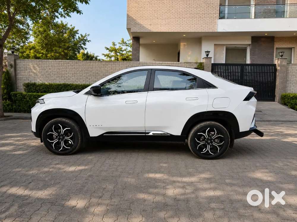 2025 Tata Curvv Accomplished S 1.2 Petrol Dca