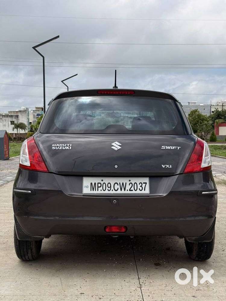 Maruti Suzuki Swift Vxi 1.2 Abs Bs-iv, 2017, Petrol