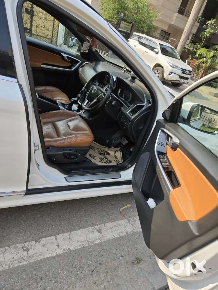 Volvo Xc60 2018 Auto Sunroof Diesel
