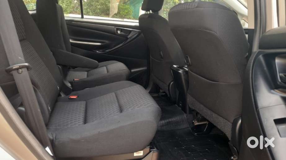 Toyota Innova Crysta 2.4 Gx Limited Edition At 7 Str, 2022, Diesel