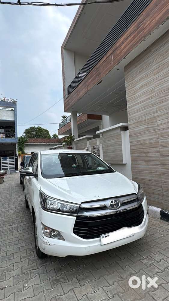 Toyota Innova Crysta 2017 Diesel Manual