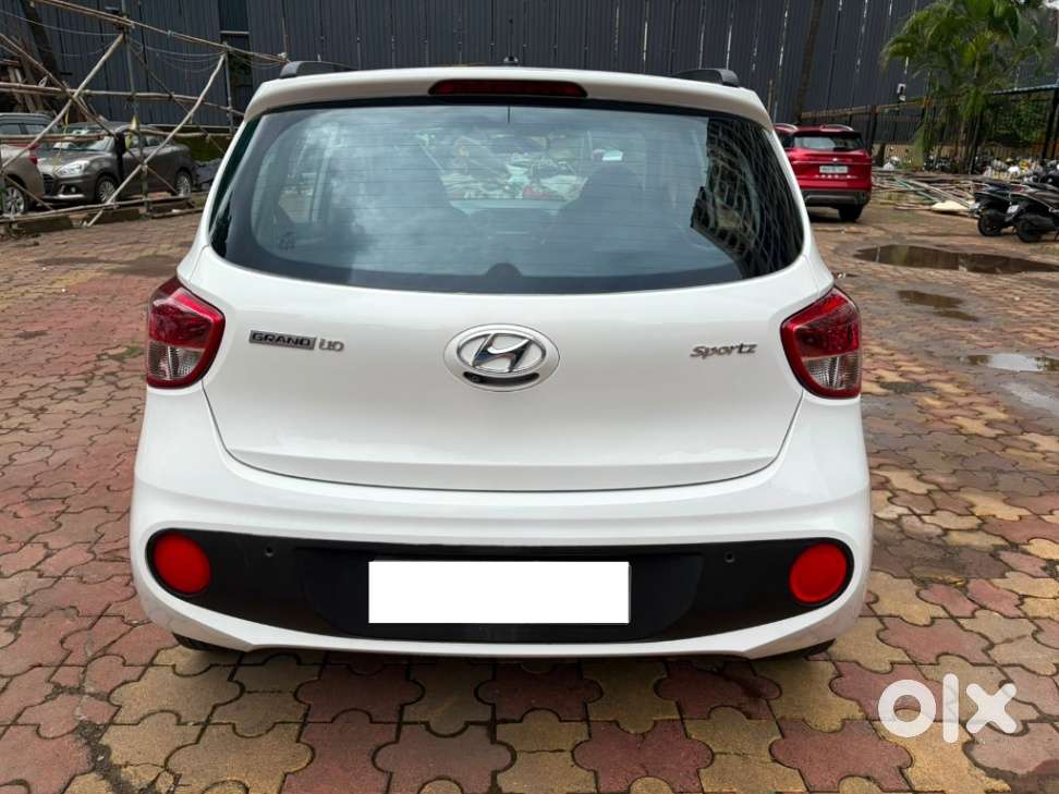 Hyundai Grand I10 [ ] 1.2 Kappa Vtvt Sportz At, 2018, Petrol