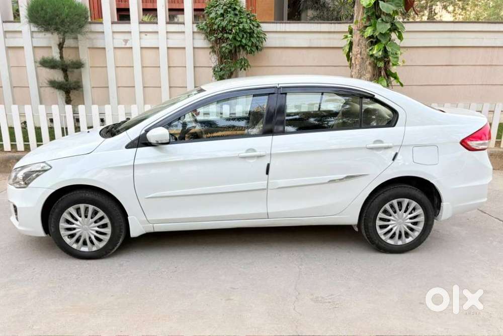 Maruti Suzuki Ciaz 1.5 Delta Shvs Amt, 2017