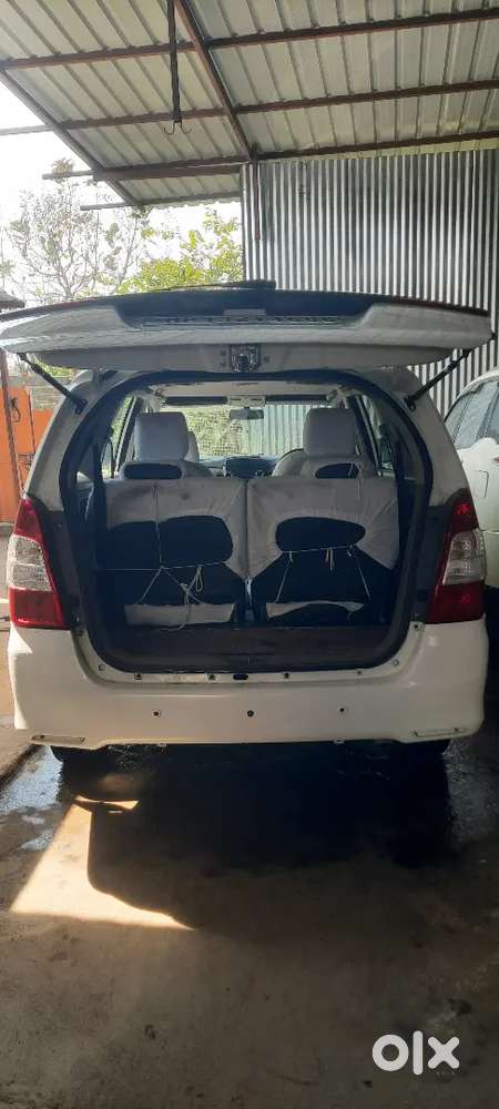 Toyota Innova 2016 Diesel 96000 Km Driven