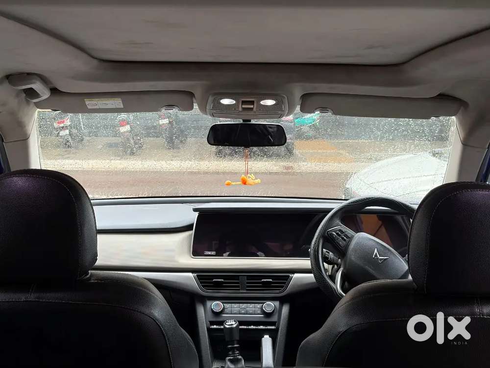 Mahindra Xuv700 2022 Petrol Manual