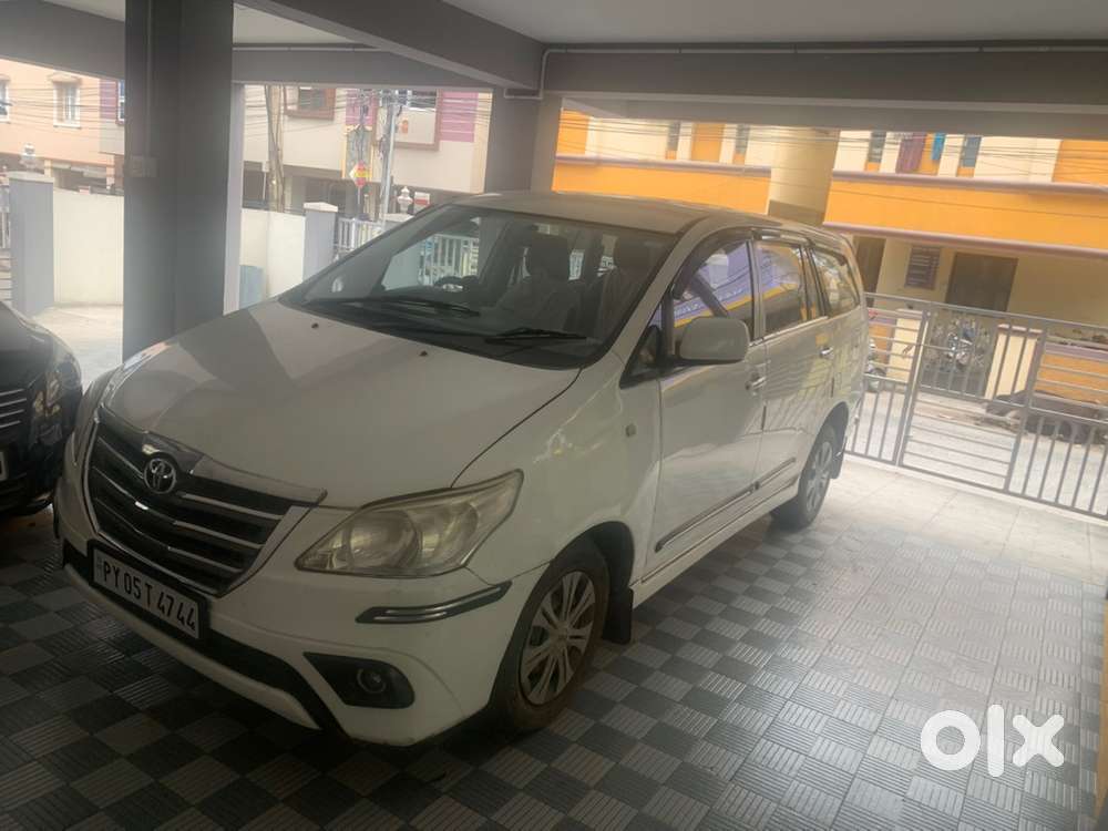 Toyota Innova Diesel 2014