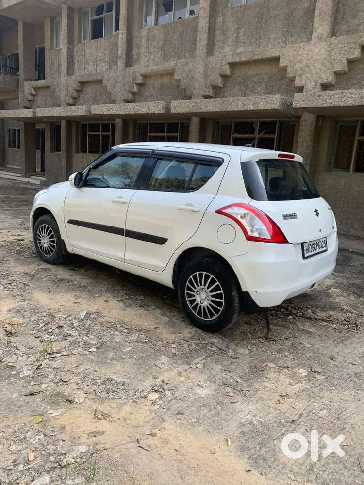 Maruti Suzuki Swift 2015 Diesel 65000 Km Driven