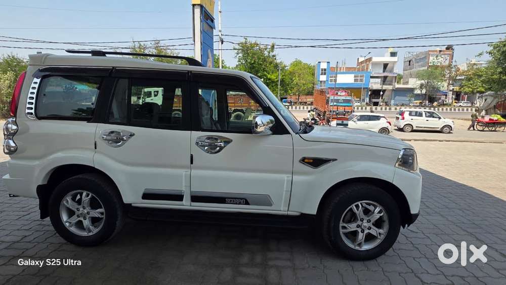 Mahindra Scorpio S10, 2016, Diesel