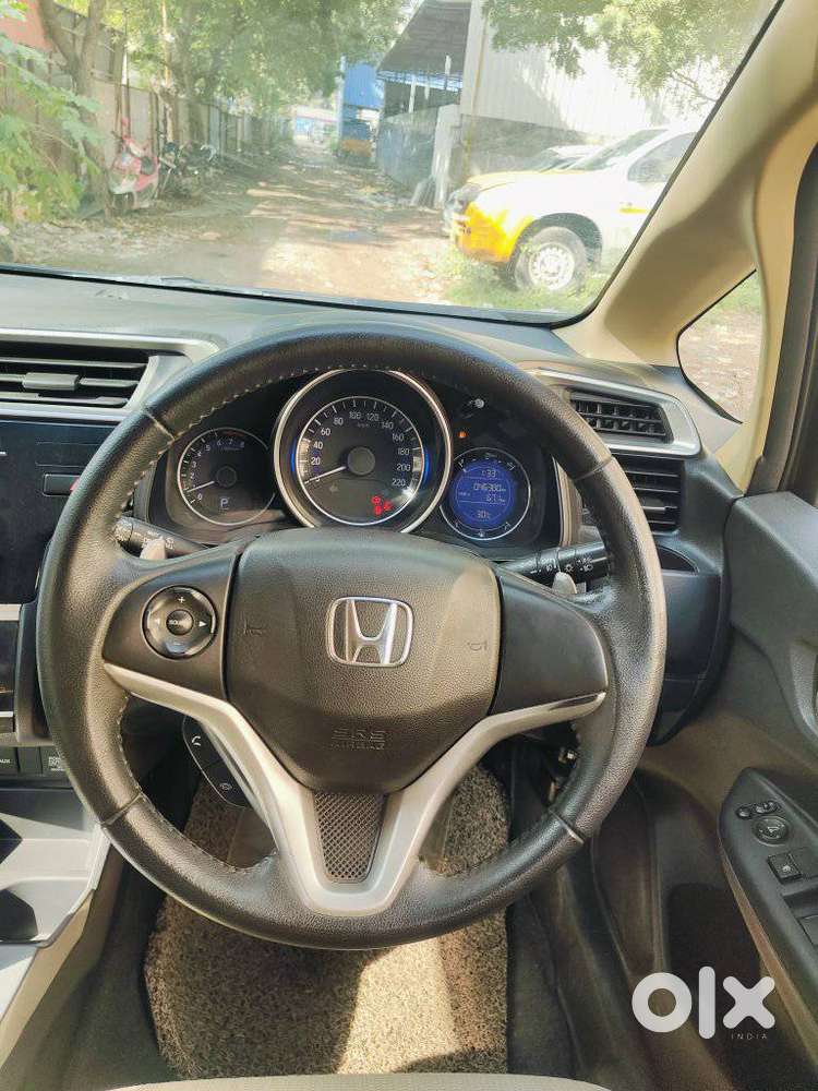 Honda Jazz V Automatic, 2016, Petrol