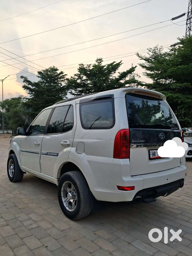 Tata Safari Storme Lx, 2014, Diesel