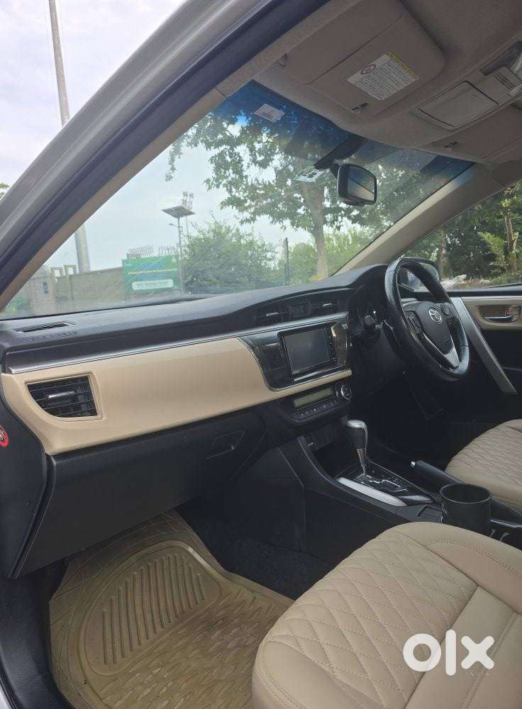 Toyota Corolla Altis G At, 2014, Petrol