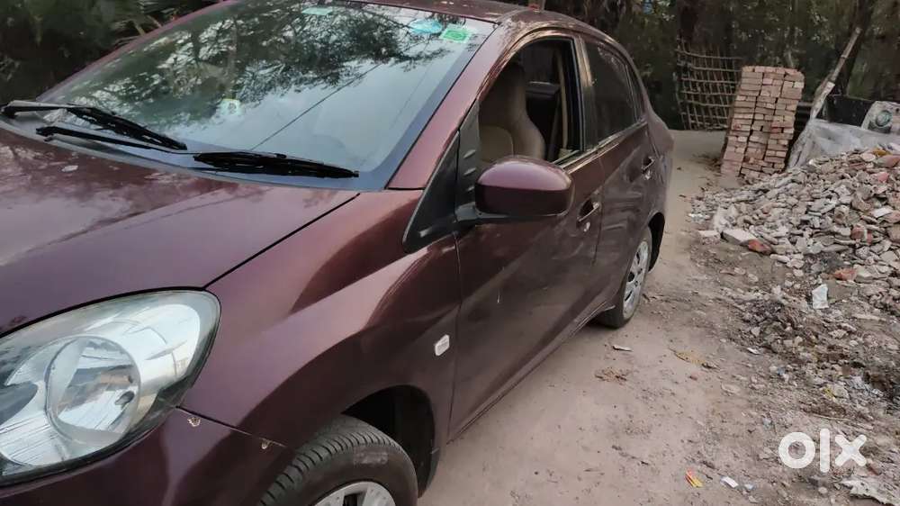 Honda Amaze 2013 Petrol Well Maintained