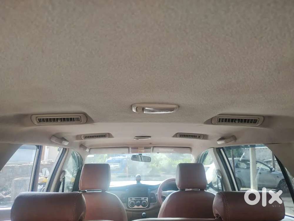 Toyota Innova 2.5 G 2015