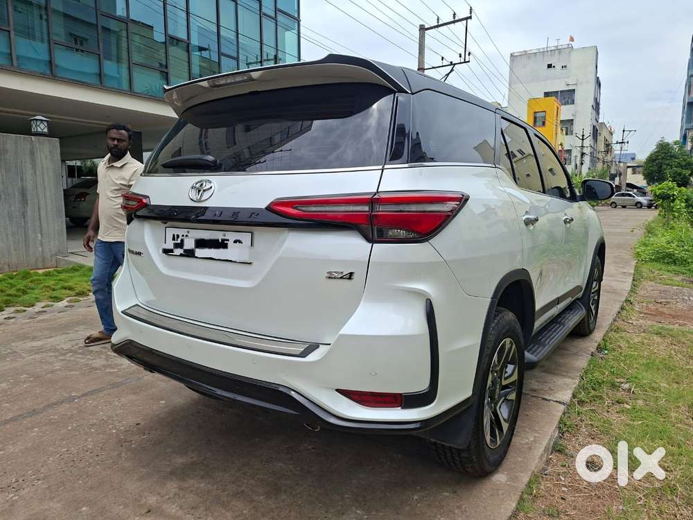 Toyota Fortuner 2.8 Legender 4x4, 2025, Diesel