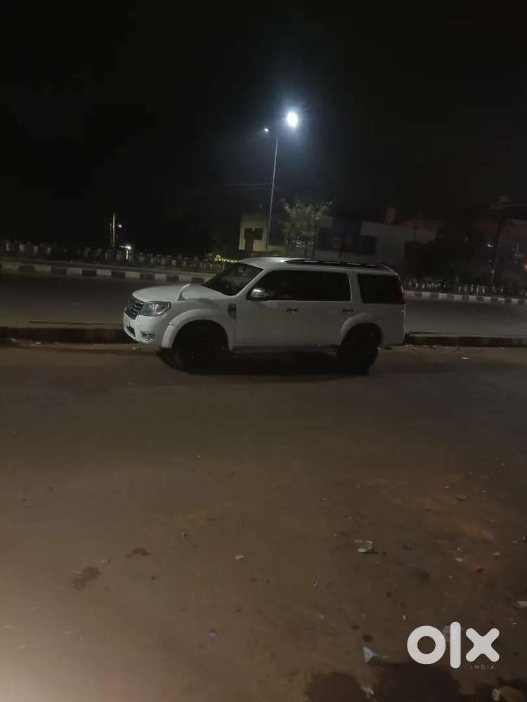 Ford Endeavour 2012 Diesel 194000 Km Driven