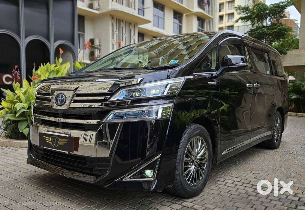 Toyota Vellfire 2.5 Executive Lounge, 2020, Diesel