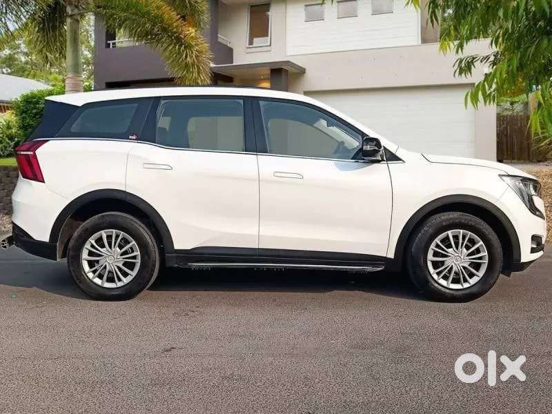 Mahindra Xuv700 2.2 Mx Diesel Mt 5 Str, 2022, Diesel