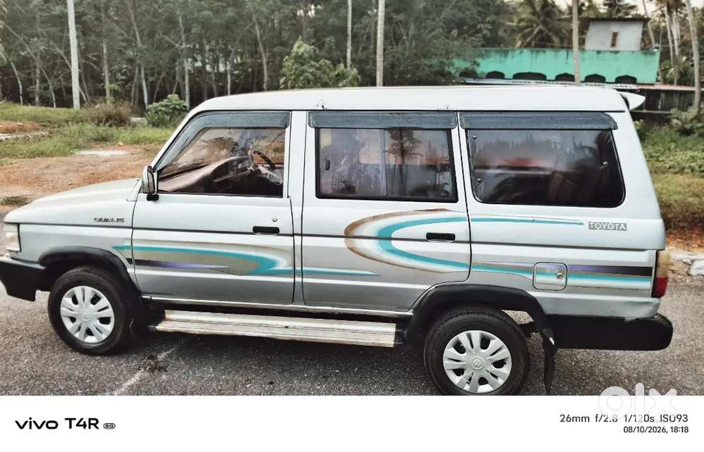 Toyota Qualis Gs 2001