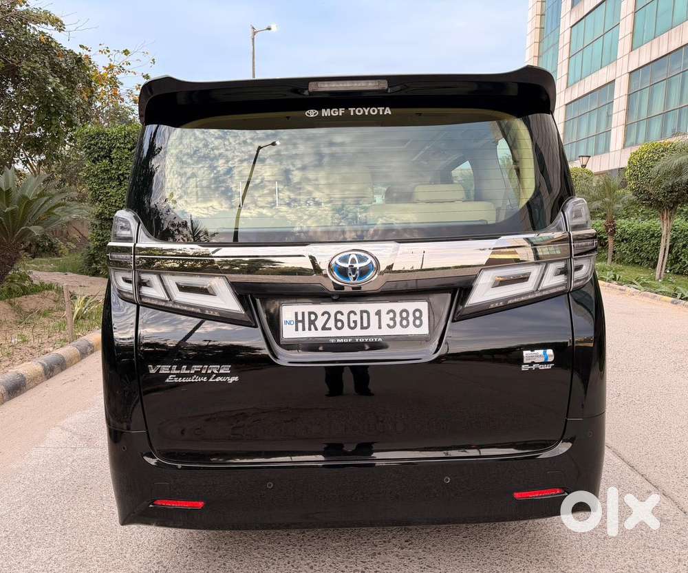 Toyota Vellfire Vip – Executive Lounge, 2023, Petrol