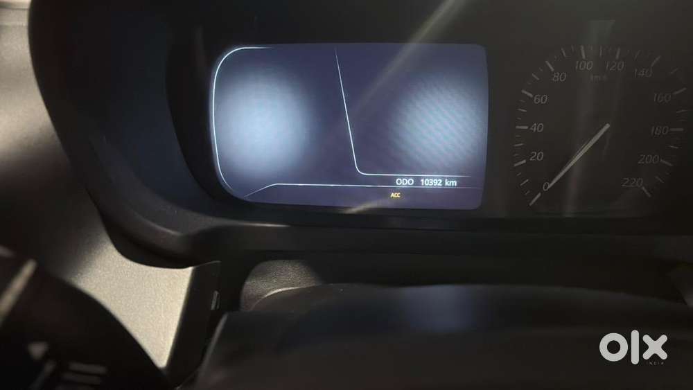 Tata Altroz Petrol Automatic 2023 - 10k Kms