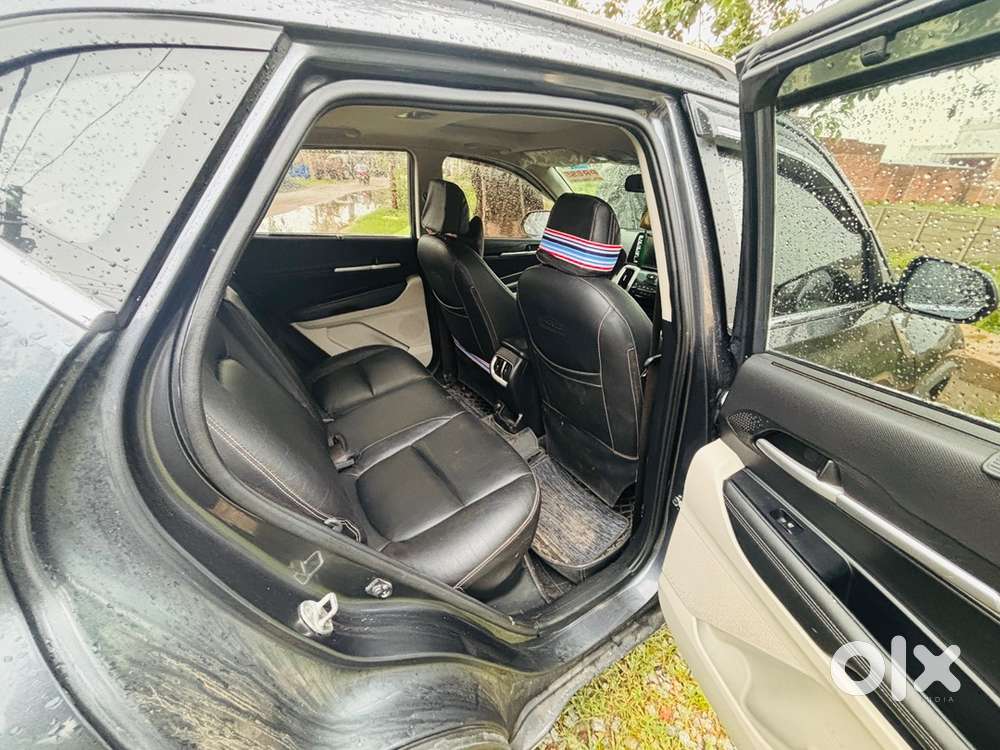 Kia Sonet Petrol Well Maintained