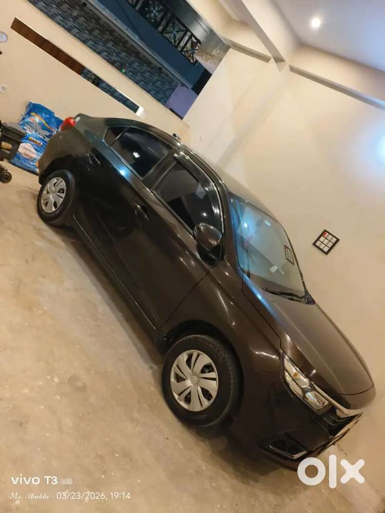 Honda Amaze 2024 Petrol 40000 Km Driven