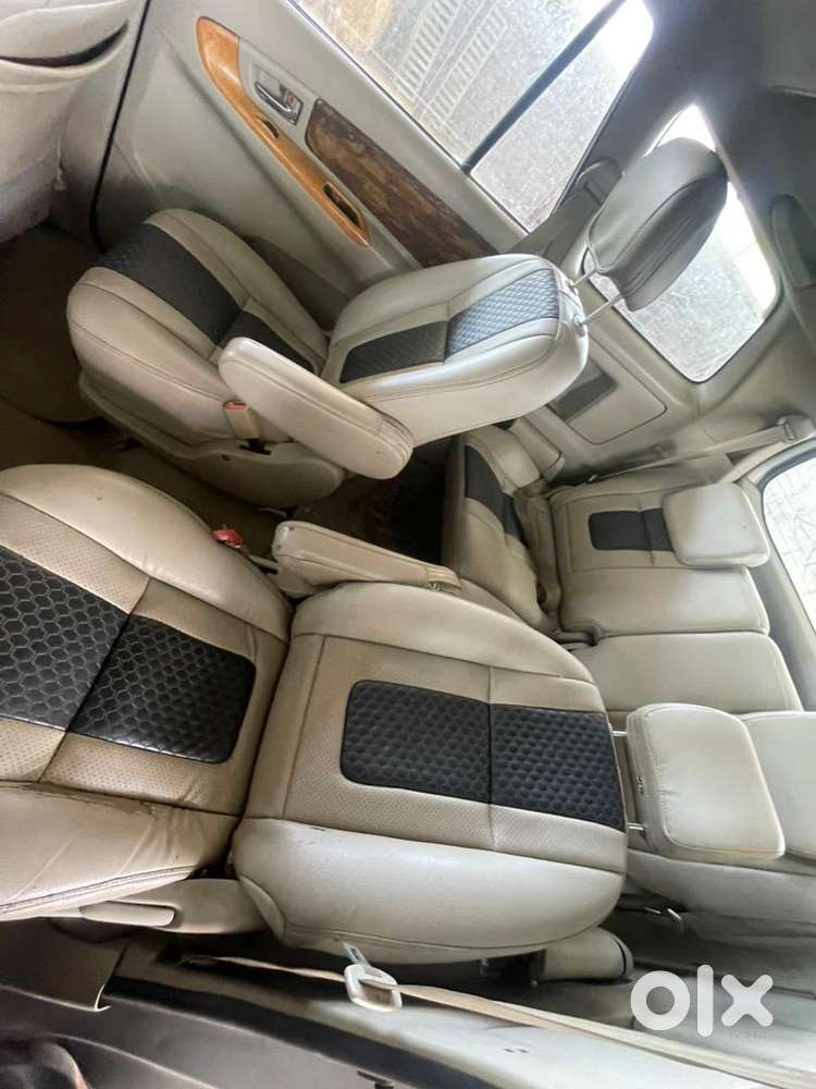 Toyota Innova 2010 Diesel Well Maintained
