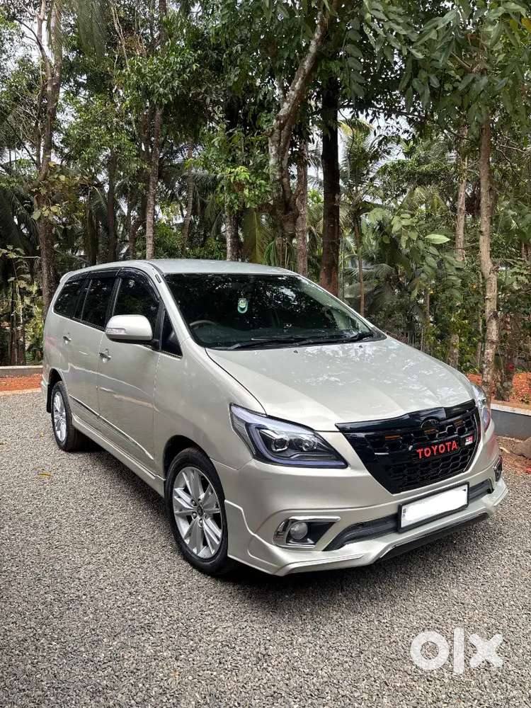 Toyota Innova Diesel 2015