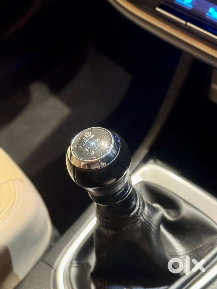 Toyota Corolla Altis 2013-2017 Gl Mt, 2017, Petrol