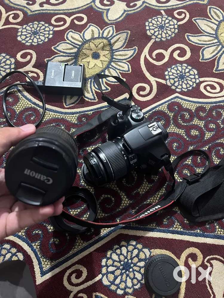 Canon EOS 1300D (DS126621)