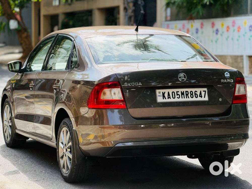 Skoda Rapid 1.5 TDI AT Elegance, 2015, Diesel