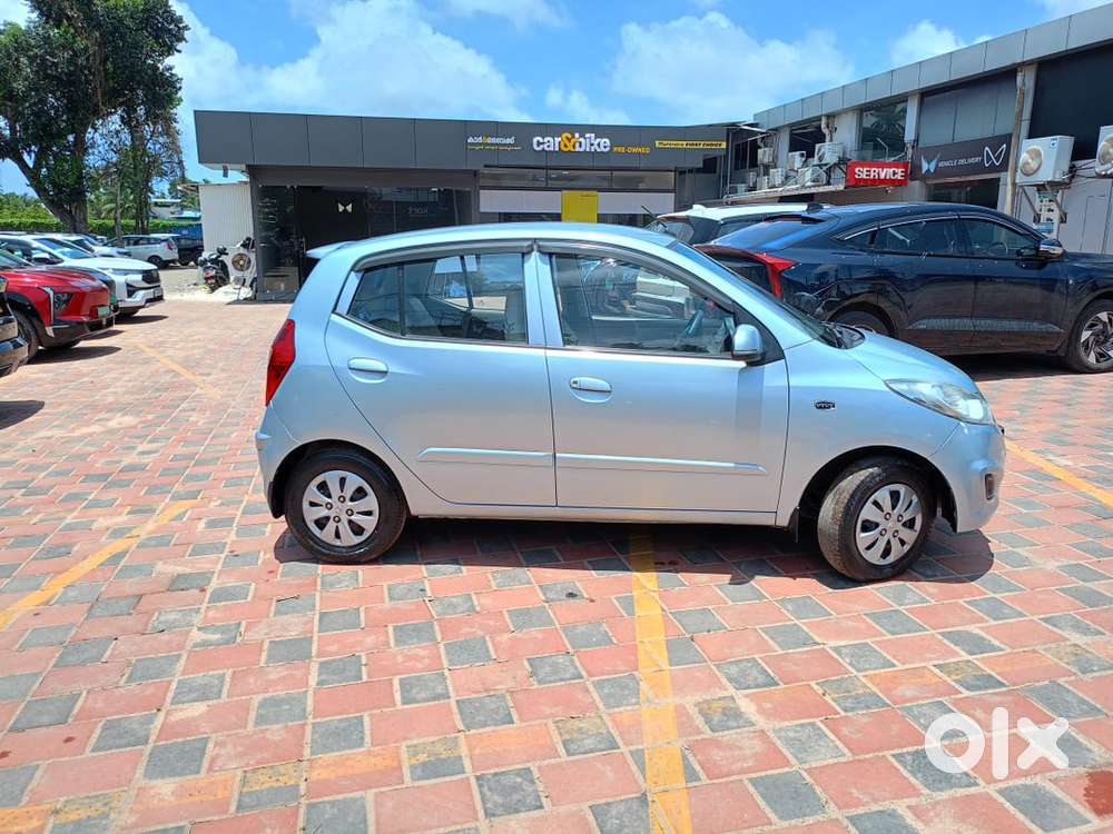 Hyundai I10 Sportz 2012 Automatic